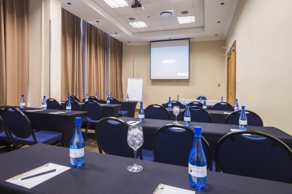 Protea Hotel Gaborone Masa Square
